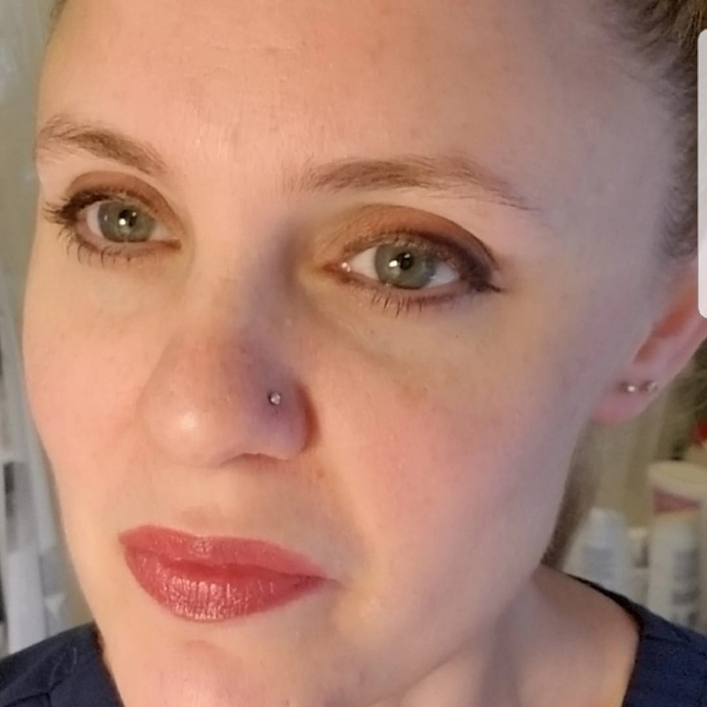 Meet your Posher, Jillian